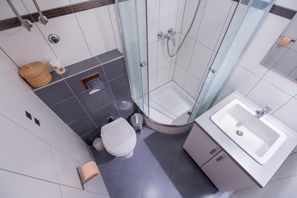 Apartments Petrinic Crnogaj Baska  Ngoại thất bức ảnh